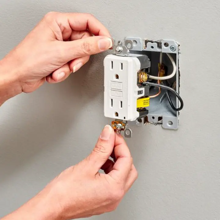 Electrical Outlet Troubleshooting Services